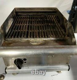 18 Radiant Char-Broiler Natural Gas Grill Tech-Tested