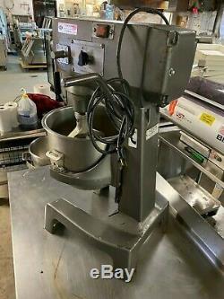 Berkel BX20T Commercial 20 QT Countertop Dough Mixer with Bowl, Paddle, Whisk