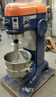 Hobart 60 qt Mixer with bowl, paddle, dough hook & whip 220 volt Single phase