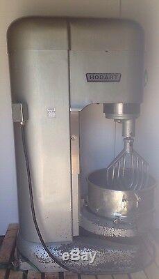 Hobart 80 qt M802 Mixer Includes Accessories & Bowl AUTO LIFT! READY TO WORK