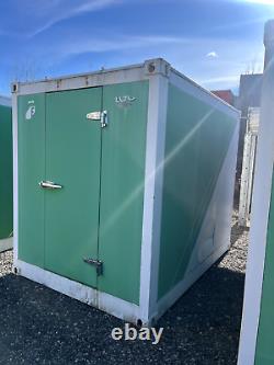 Insulated storage container with A/C, grow room (117L x 82W x 96H)