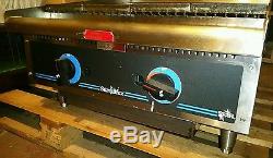 New! Gas Charbroiler radiant 24 Star-Max (6124RCBF)