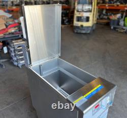 Pitco Frialator SRTE Stainless Steel Commercial Floor Style Rethermalizer 208 V