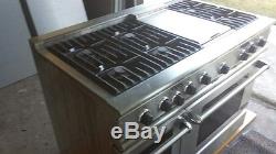 USED COMMERCIAL 6 BURNER RANGE With OVEN DCS RD 486GD-L