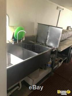 Used Large Loaded Mobile Kitchen Food Truck with Commercial Equipment for Sale i